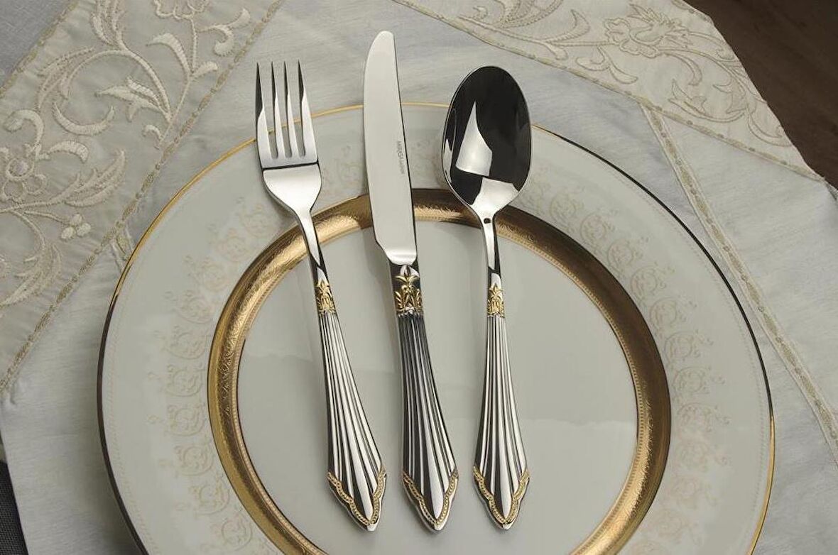 Mikasa Moor Nova Gold 90 Parça Çatal Kaşık Bıçak Seti P050.M104G