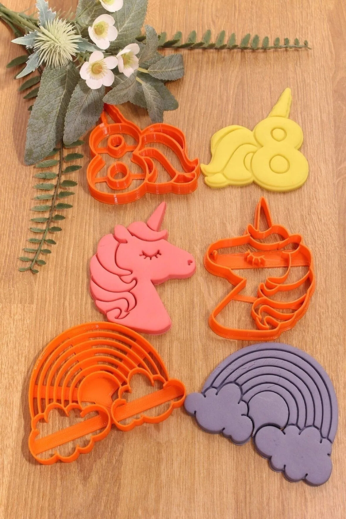 8 Yaş Doğum Günü Rakam Unicorn Gökkuşağı 3lü Set Kurabiye Kalıbı Ve Hamur Şekillendirici