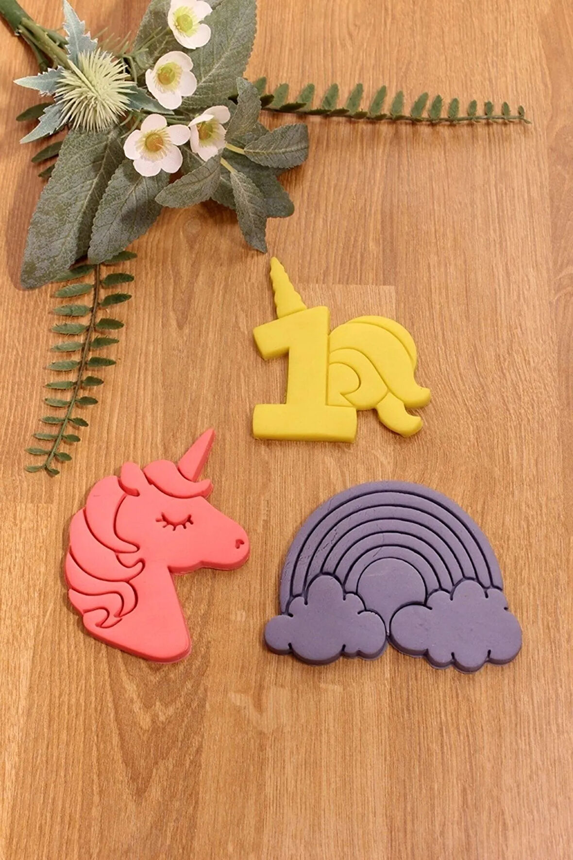 1 Yaş Doğum Günü Rakam Unicorn Gökkuşağı 3lü Set Kurabiye Kalıbı Ve Hamur Şekillendirici