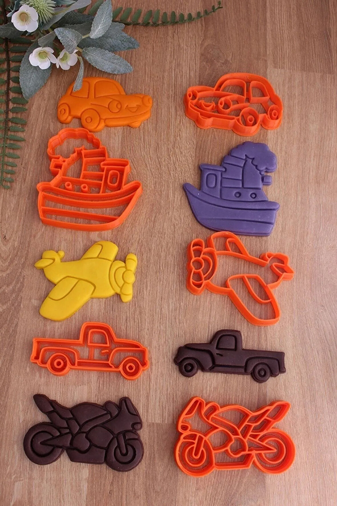 Araba Uçak Motorsiklet Vapur Kamyonet 5'li Araç Seti Kurabiye Kalıbı Ve Hamur Şekillendirici