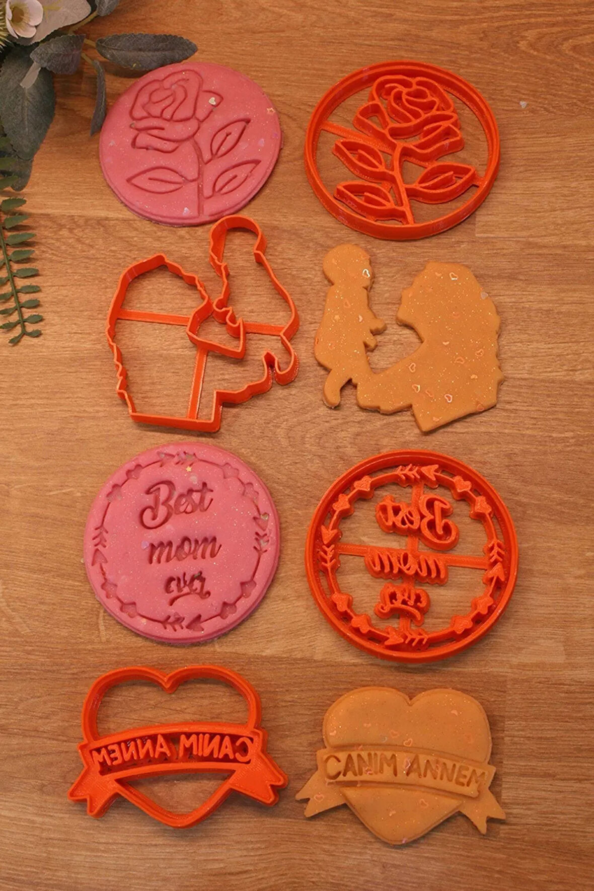 Anneler Günü Best Mom Ever En Iyi Anne Canım Annem 4'lü Set Kurabiye Kalıbı Ve Hamur Şekillendirici