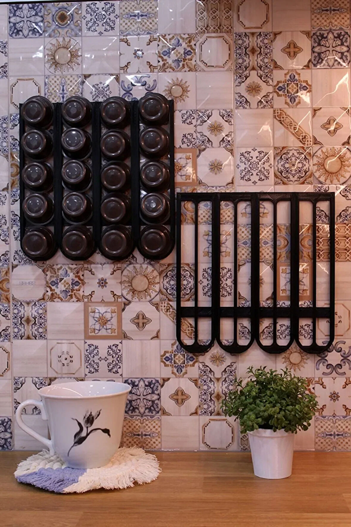 Tchibo Cafissimo Kapsül Kahve Uyumlu Yapıştırmalı Tutucu Siyah 40 Kapsül Kapasiteli