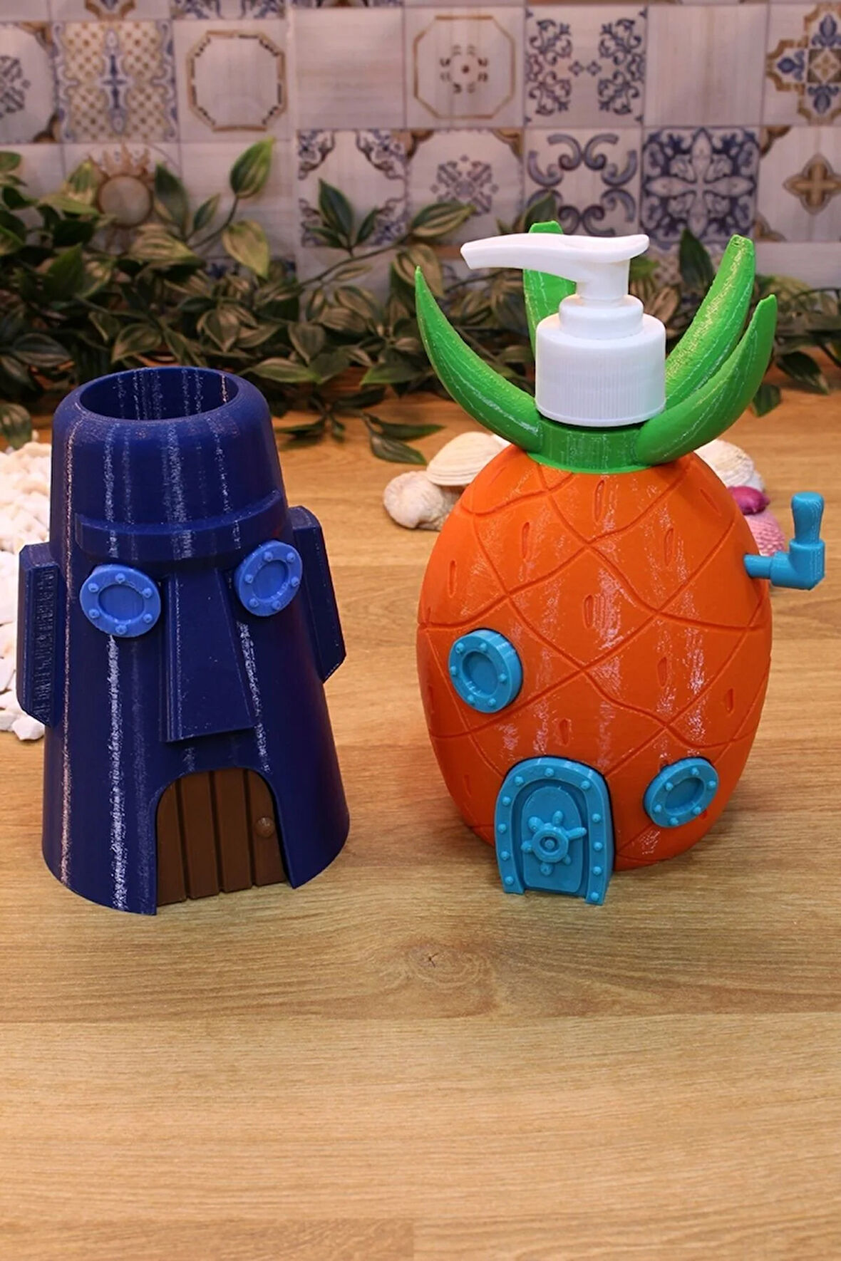 Ananas Evi Sabunluk 220 ml Ve Moai Evi Fırçalık Banyo Seti