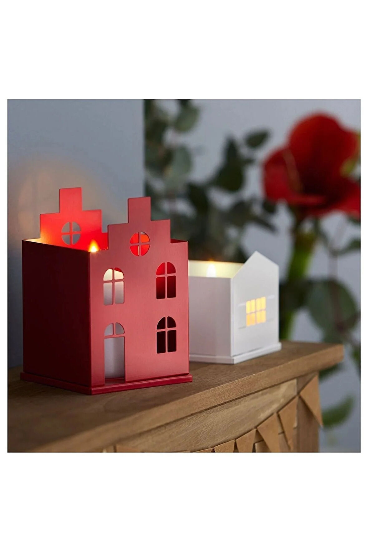 Metal Ev Şeklinde Kırmızı Beyaz Mumluk 2li Set