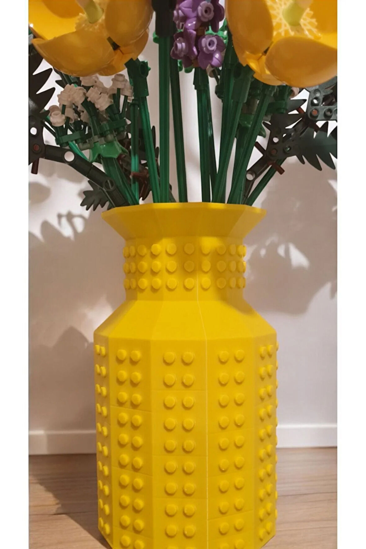 Lego Çiçek Uyumlu Özel Tasarım Dekoratif Vazo Biyoplastik Sarı (ÇİÇEKLER DAHİL DEĞİLDİR)