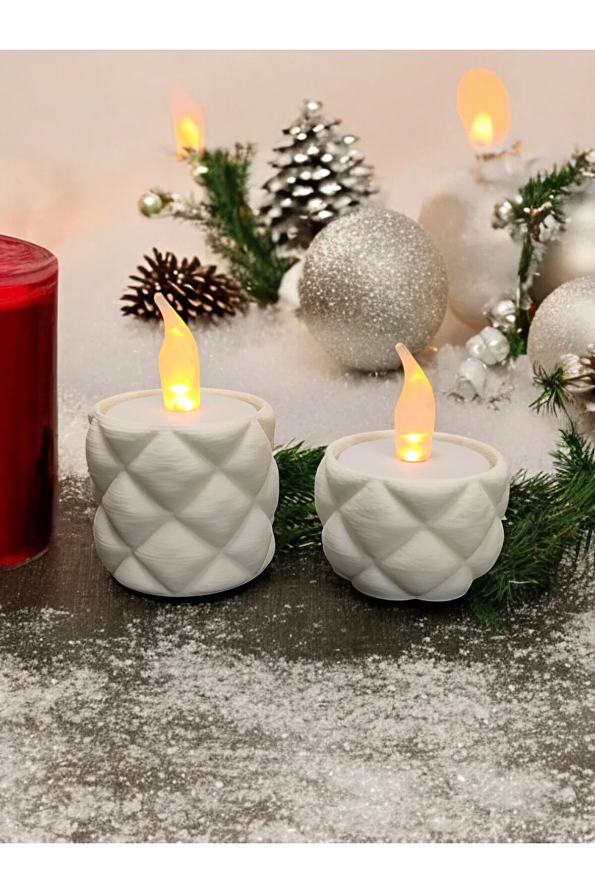 Kapitone Kumaş Desenli Alev Efektli Titreyen Led Mumlu Ve Mumluk Beyaz 2'li Set