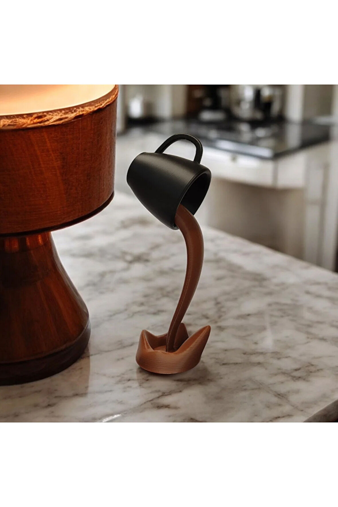 Dökülen Kahve Dekoratif Aksesuar Biyoplastik Siyah Kupa