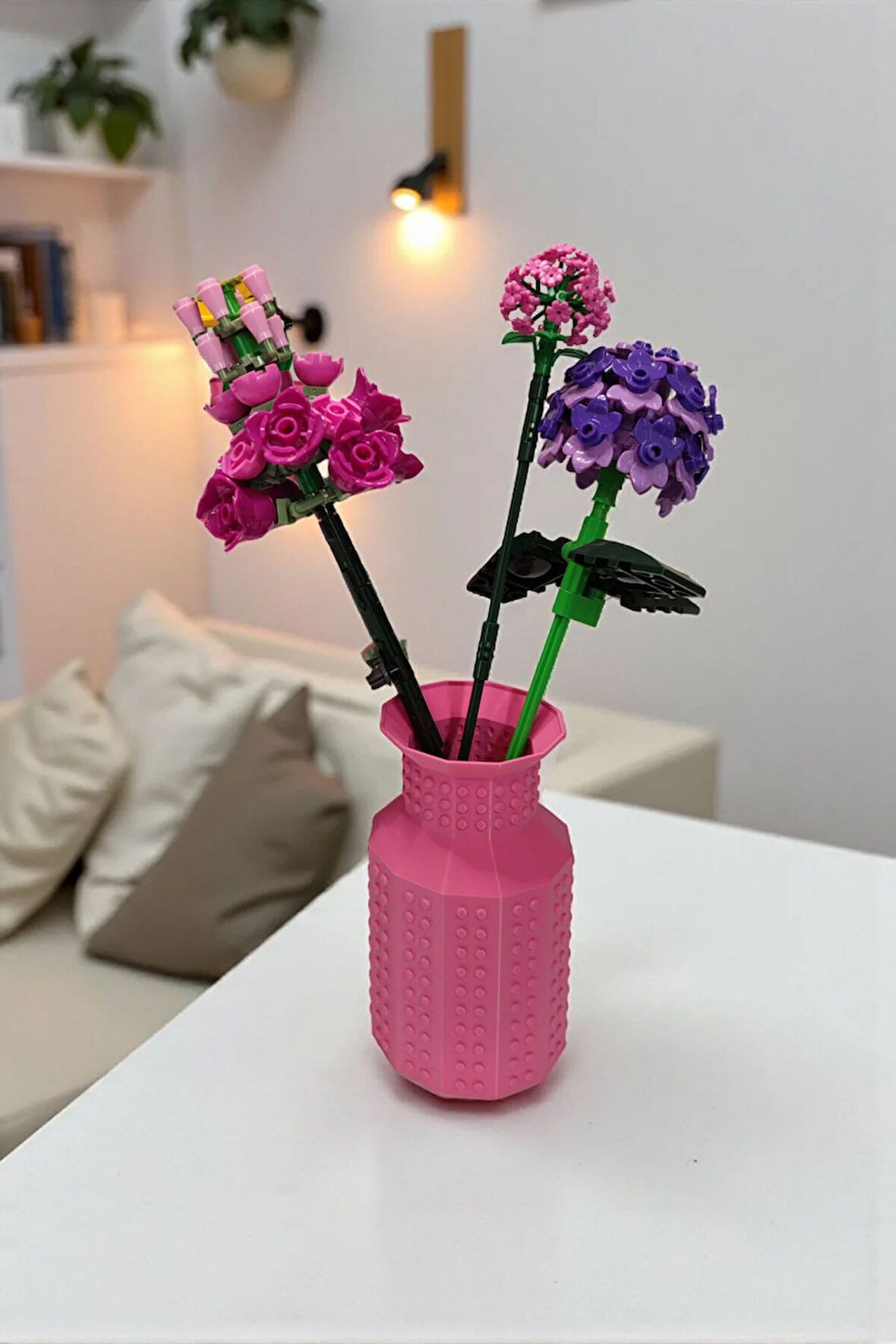 Blok Çiçek Uyumlu Özel Tasarım Dekoratif Mini Vazo Biyoplastik Pembe 11cm (ÇİÇEKLER DAHİL DEĞİLDİR)