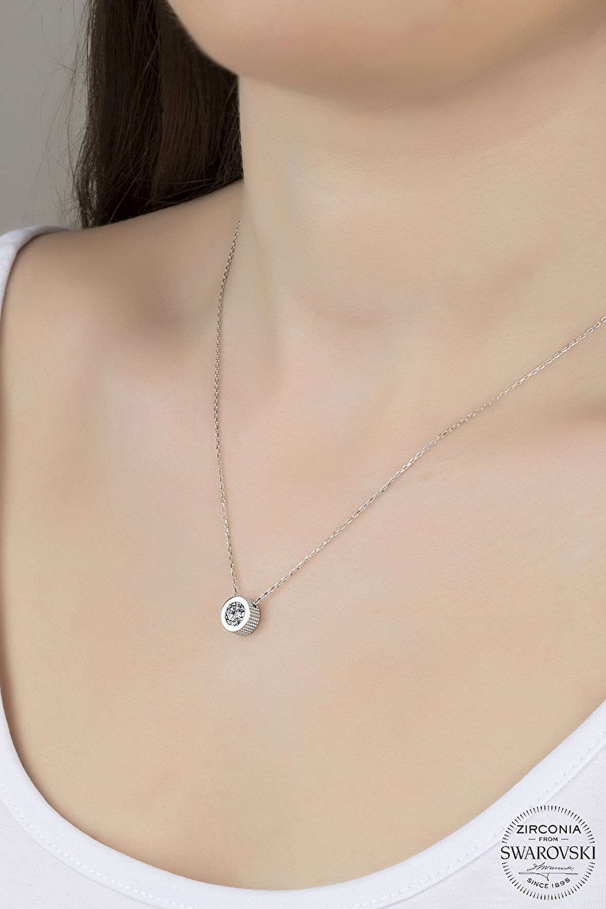 SWAROVSKİ CRYSTAL TEK TAŞ  925 AYAR GÜMÜŞ KOLYE