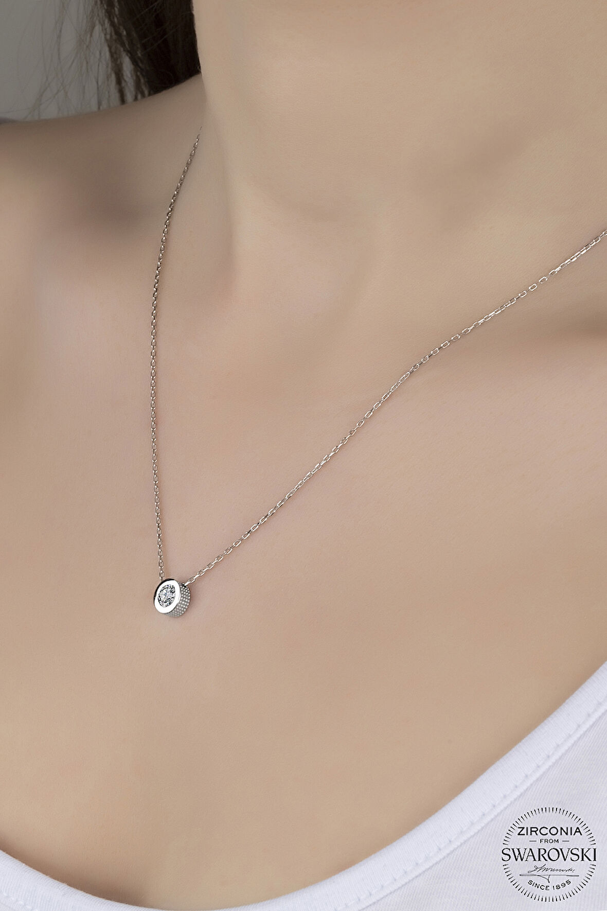 SWAROVSKİ CRYSTAL TEK TAŞ  925 AYAR GÜMÜŞ KOLYE