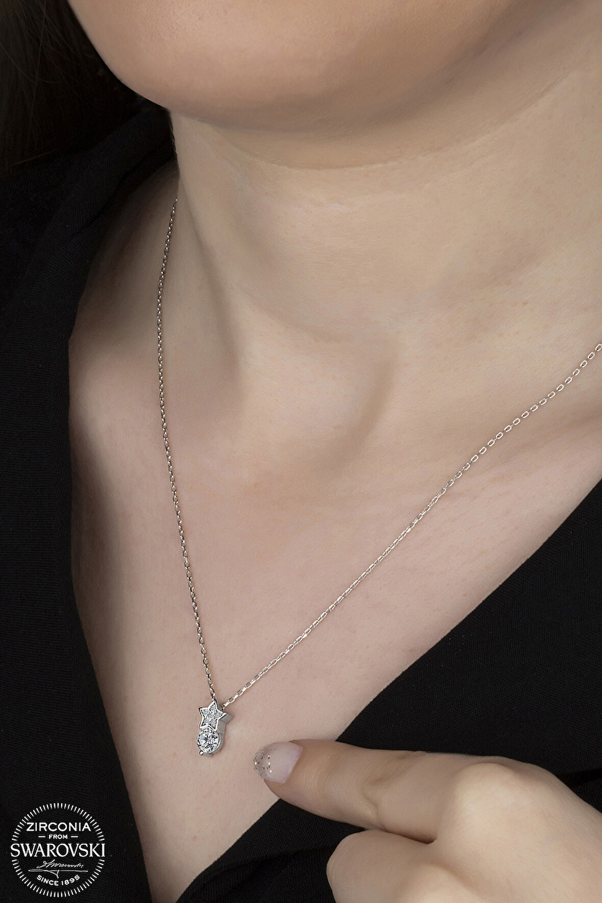 SWAROVSKİ CRYSTAL YILDIZ 925 AYAR GÜMÜŞ KOLYE