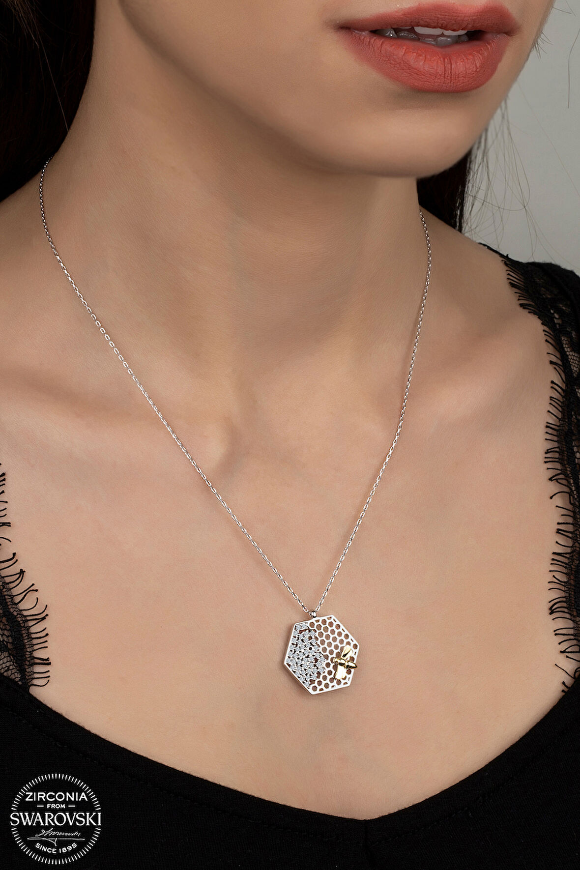 SWAROVSKİ CRYSTAL BALIM 925 AYAR GÜMÜŞ KOLYE