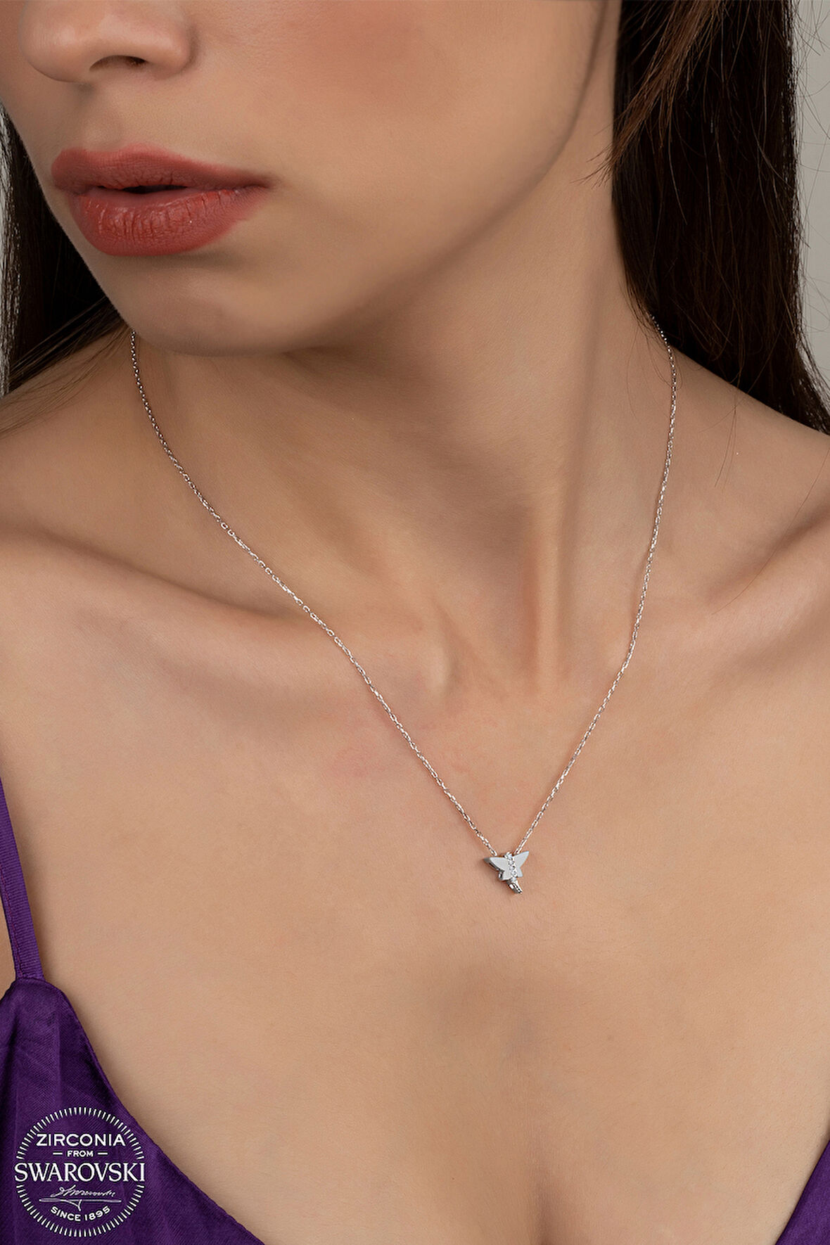 SWAROVSKİ CRYSTAL KELEBEK 925 AYAR GÜMÜŞ KOLYE