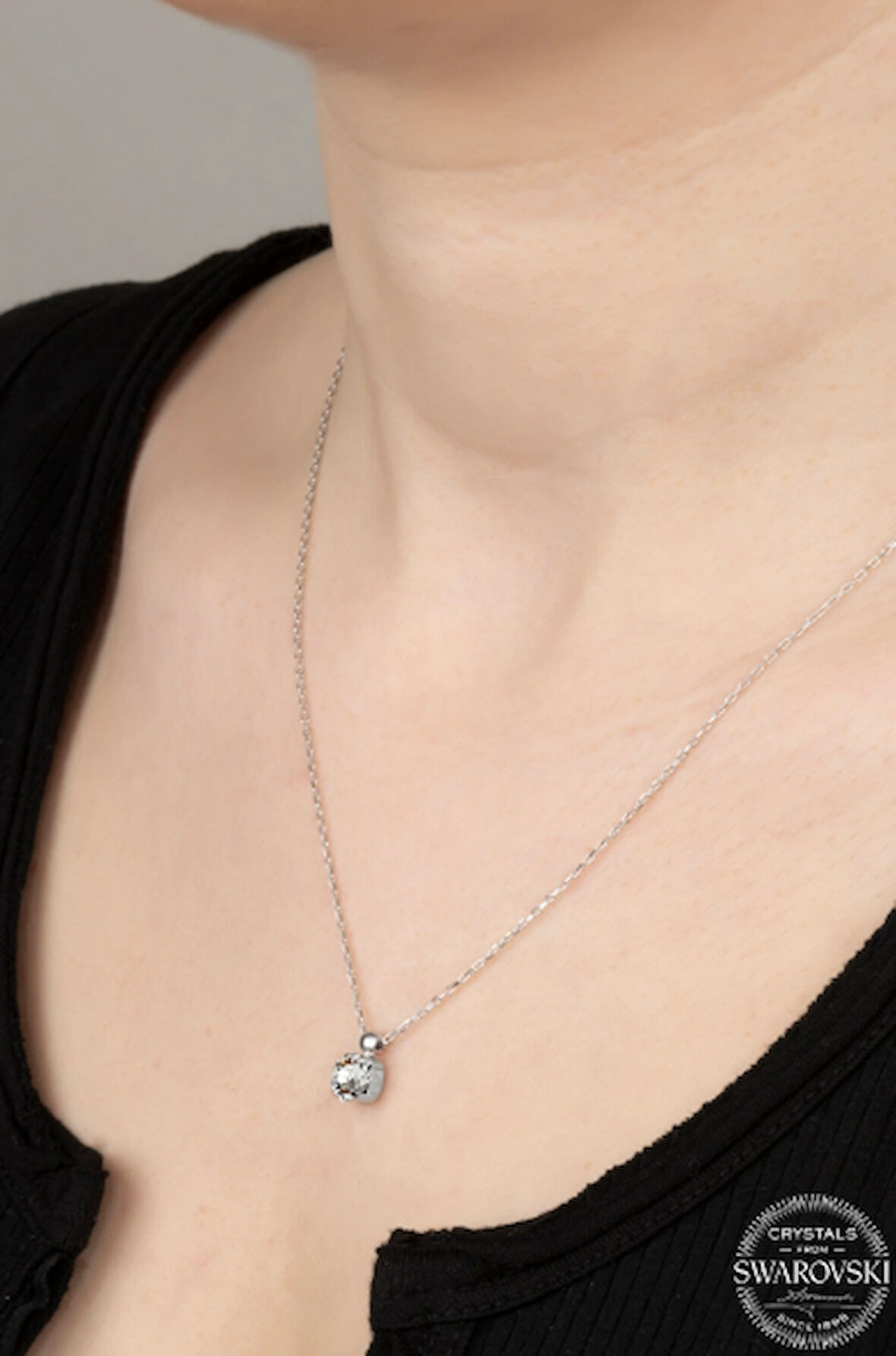 SWAROVSKİ CRYSTAL TEK TAŞ  925 AYAR GÜMÜŞ KOLYE