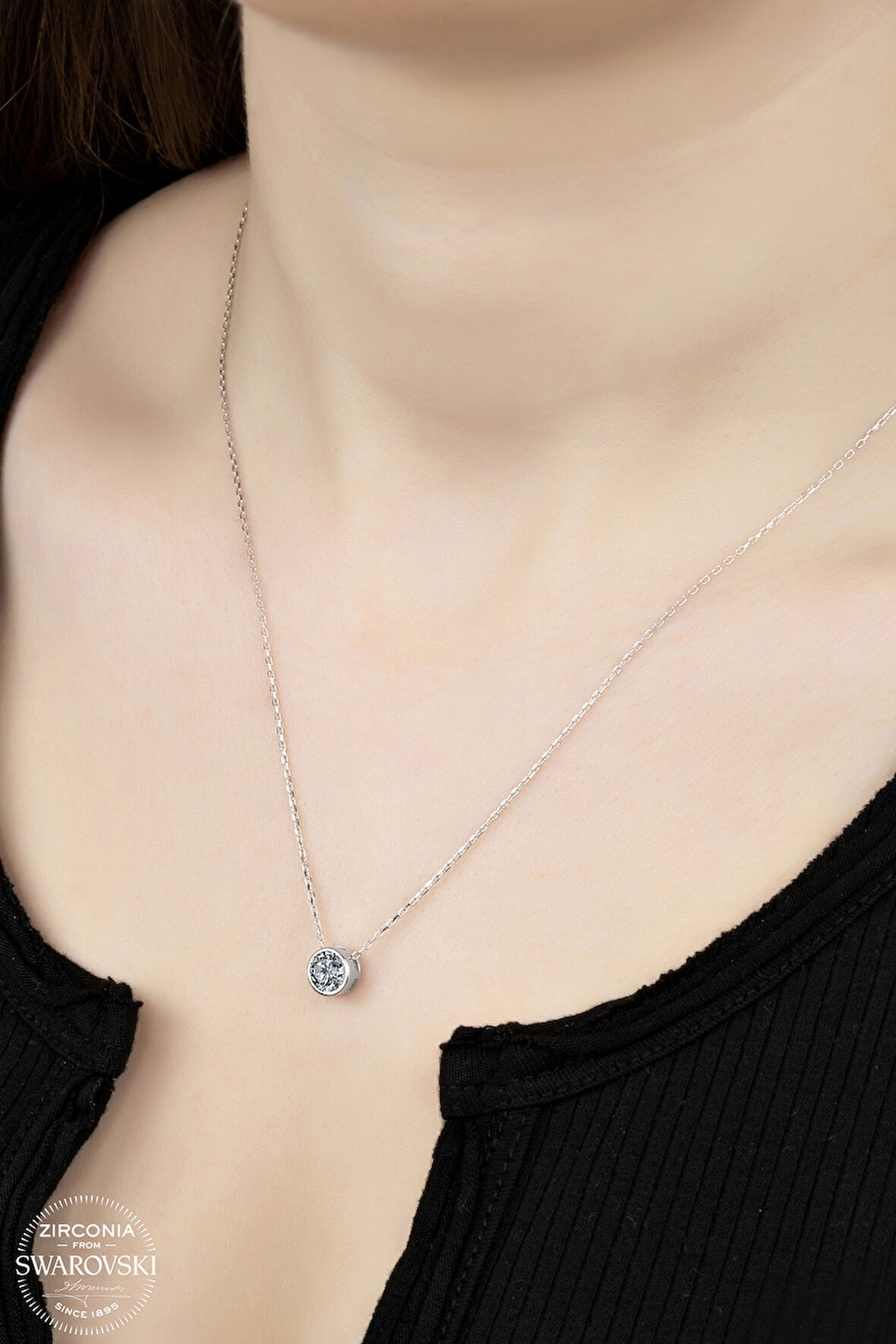 SWAROVSKİ CRYSTAL TEK TAŞ  925 AYAR GÜMÜŞ KOLYE