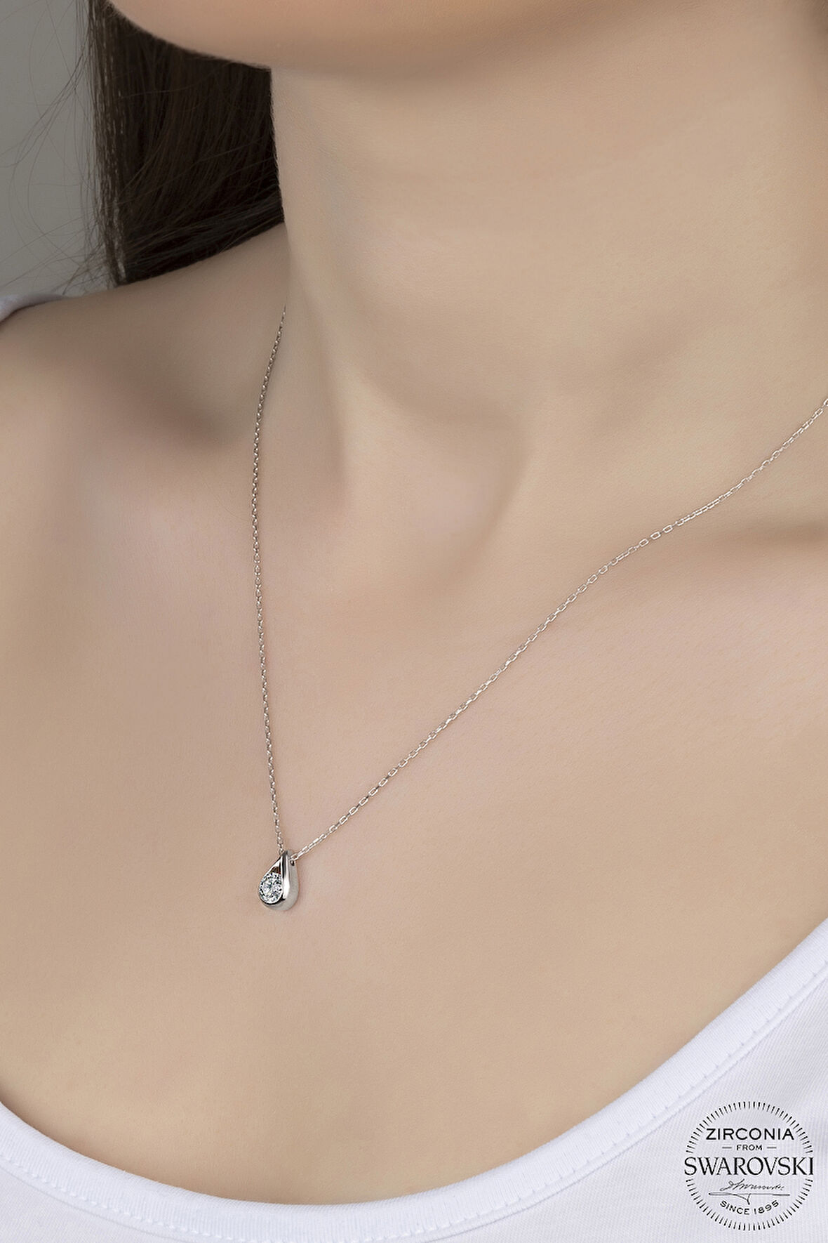 SWAROVSKİ CRYSTAL DAMLA  925 AYAR GÜMÜŞ KOLYE