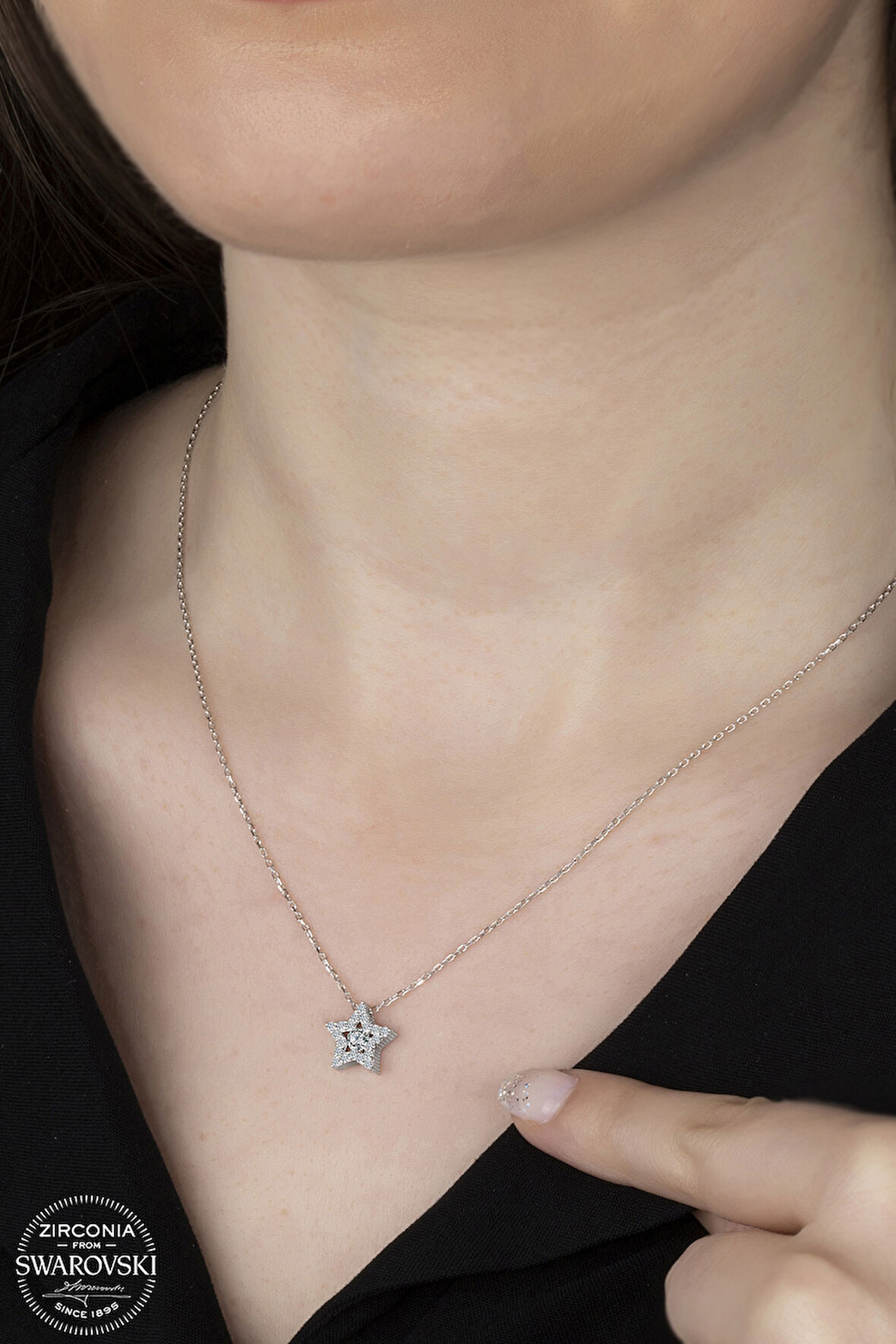 SWAROVSKİ CRYSTAL YILDIZ 925 AYAR GÜMÜŞ KOLYE