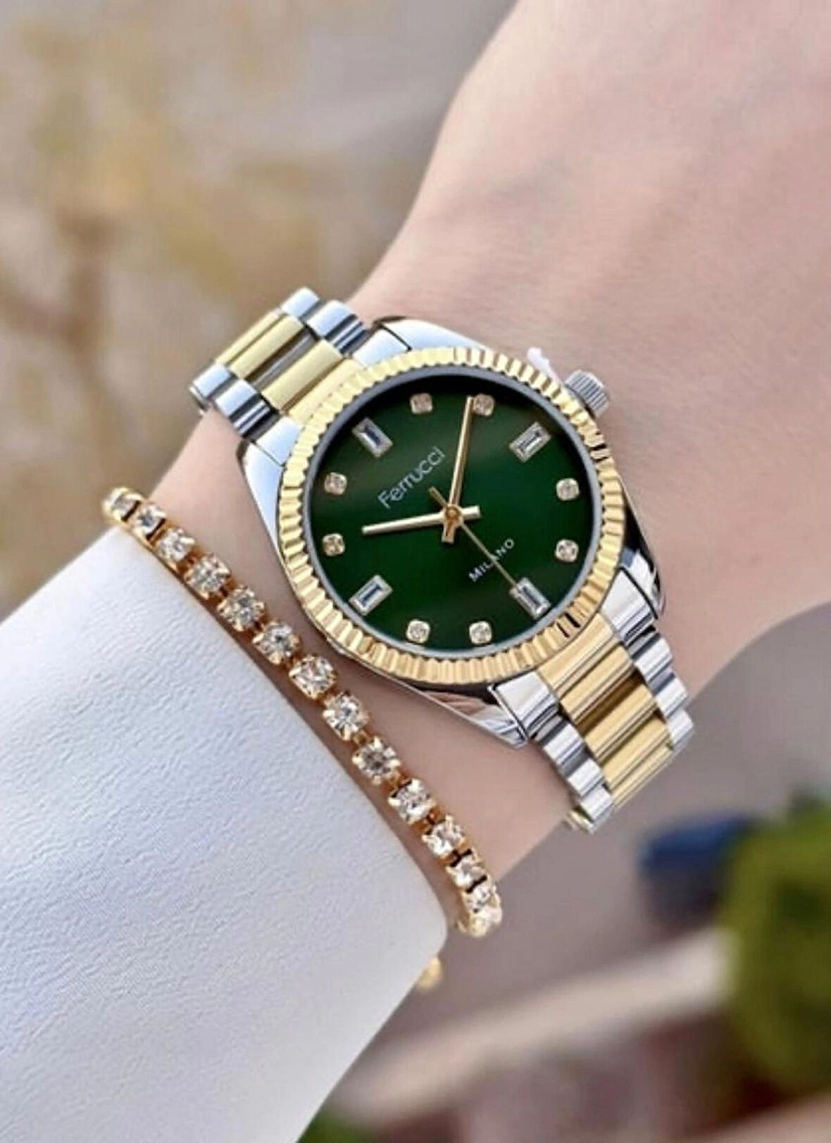 Alarm Yok Cam Malzemesi Mineral Çap 34 mm Kadran Şekli Yuvarlak Kasa Materyali Çelik Kordon Tipi Çelik Suya Dayanıklılığı 3 ATM Mekanizma Quartz Pilli Analog Takvim: Var  FERRUCCİ KUTU VE TORBASINDA 2 YILLIK ONAYLANMIŞ GARANTİ BELGESİ İLE GÖNDERİLECE