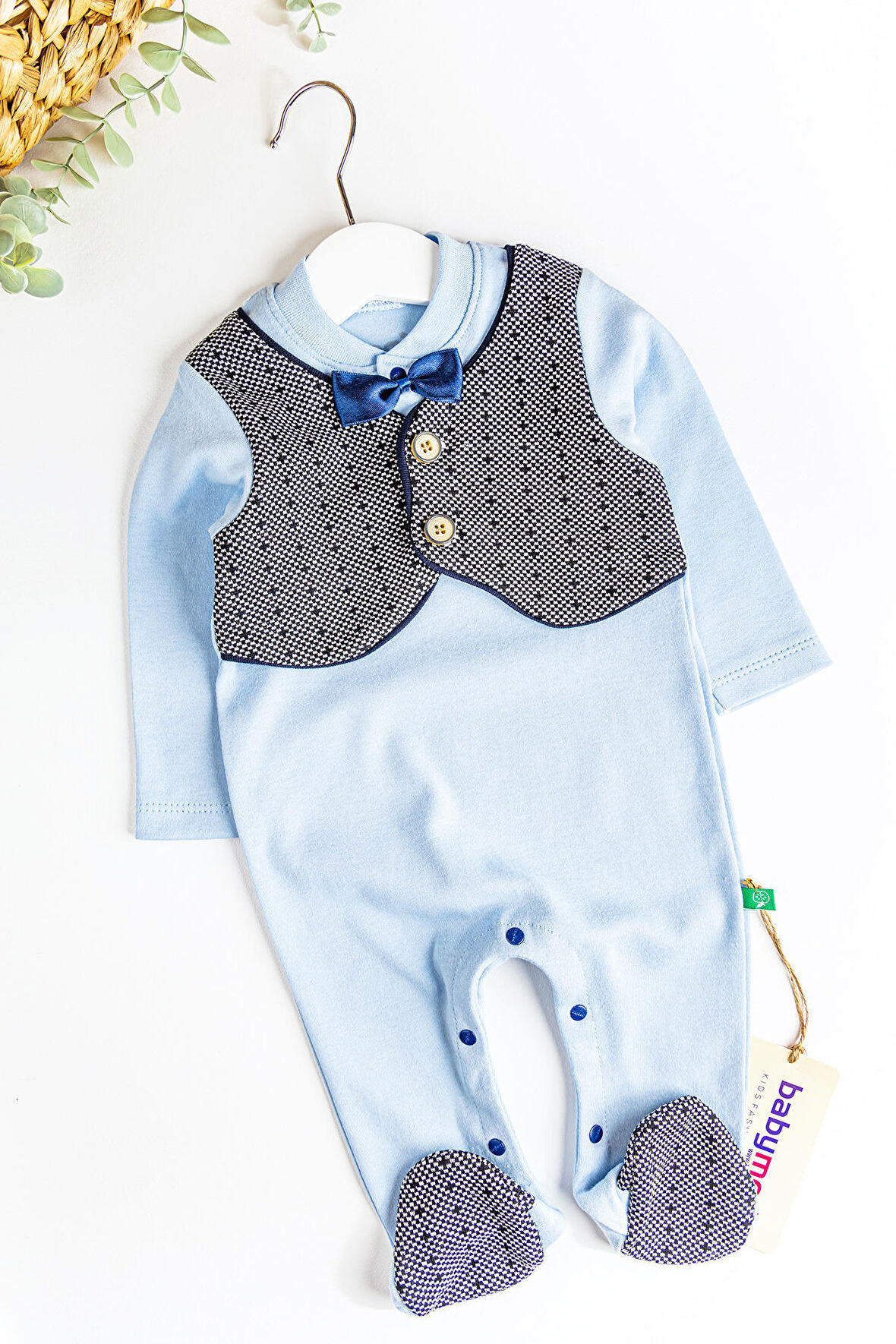 Kendinden Yelekli Papyonlu Erkek Bebek Tulum