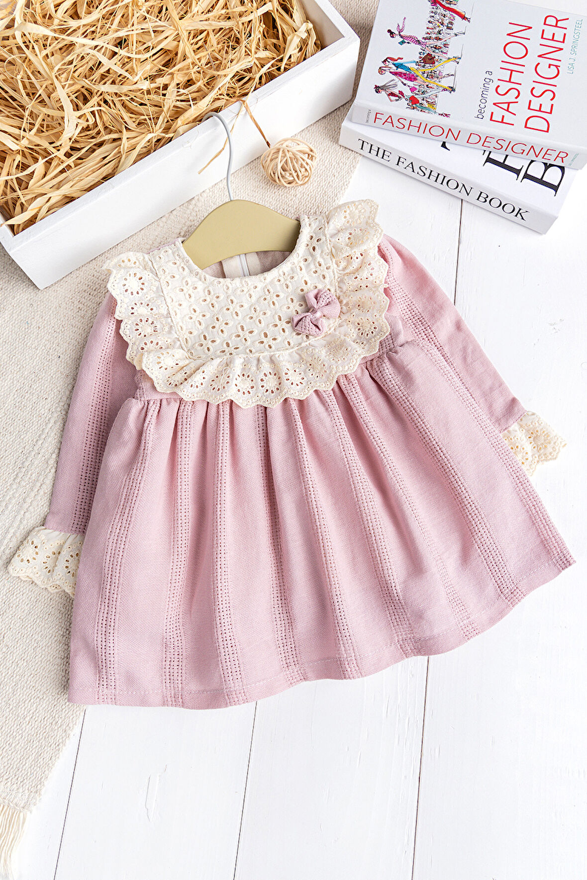 Fistolu Kare Yaka %100 Pamuk Pembe Kız Bebek Elbise Özel Gün Doğum Günü