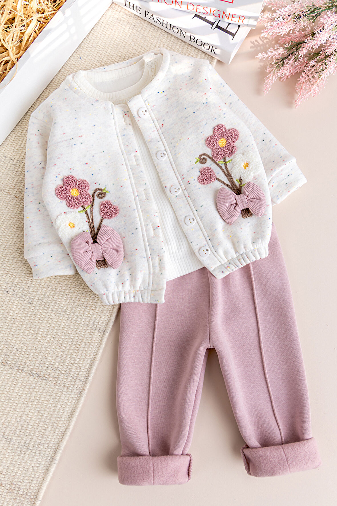 Kız Bebek Çocuk Hırkalı Üç İplik Şardonlu  Çiçek İşlemeli 100% Pamuk 3 lü Takım Set