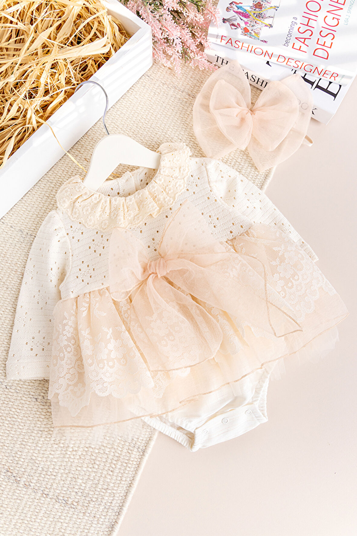 Güpürlü Bandanalı Triko Şık Kız Bebek Elbise Tulum