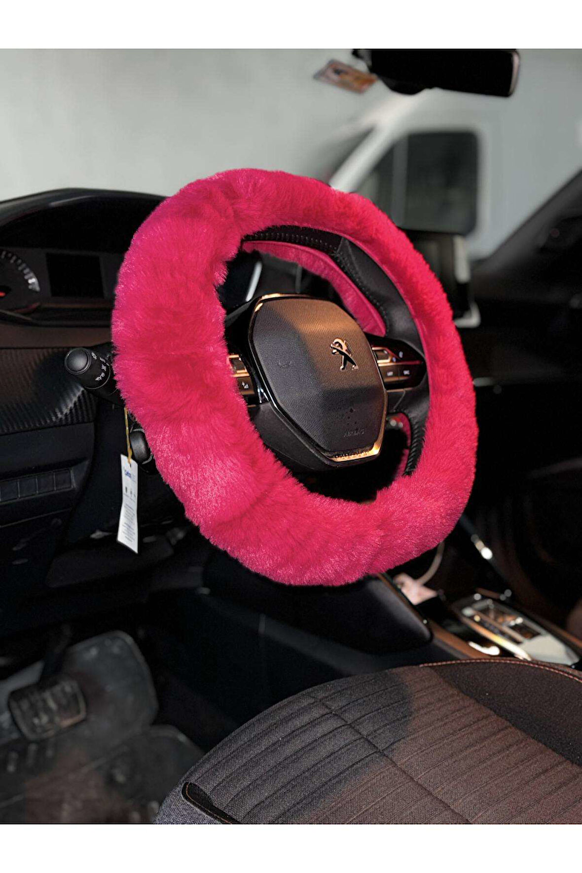FUŞYA PEMBE KABARIK PELUŞ DİREKSİYON KILIFI KIŞ AYLARINDA ÜŞÜMEYİN
