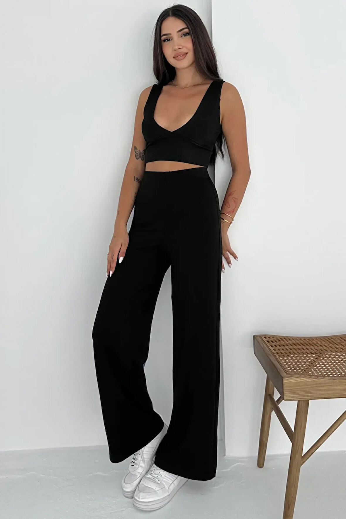 Viva Yüksek Bel Scuba Kumaş Düz Paça Siyah Pantolon – Günlük Konfor ve Şıklık