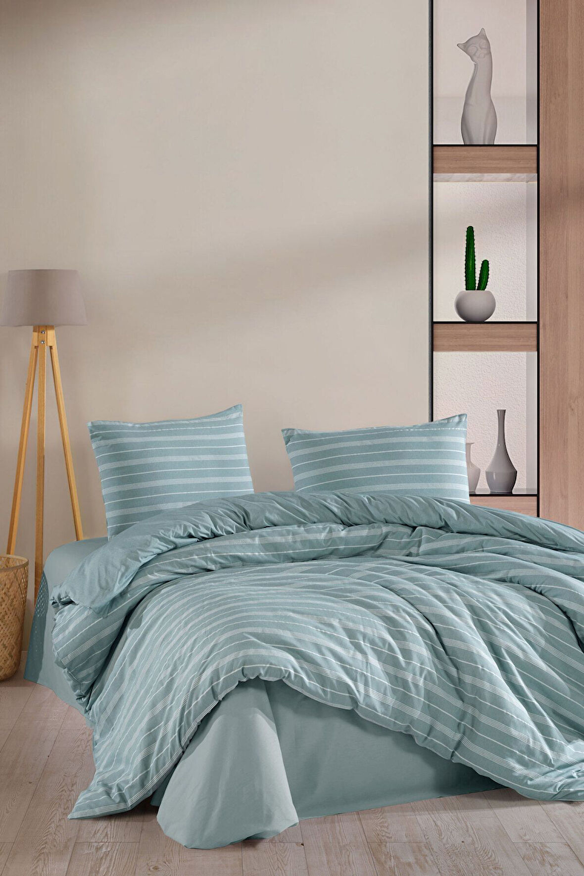 Varol Stripe Saten King Size (Battal Boy) Çarşafı Lastikli Nevresim Takım