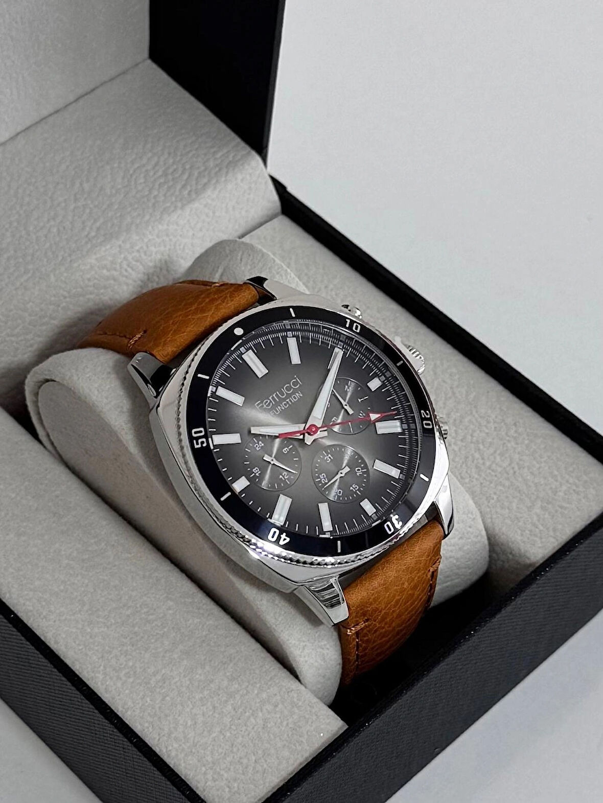 FERRUCCİ ERKEK KOL SAATİ ÇELİK KASA DAYANIKLI DERİ KORDON 30 METRE SUYA DAYANIKLI