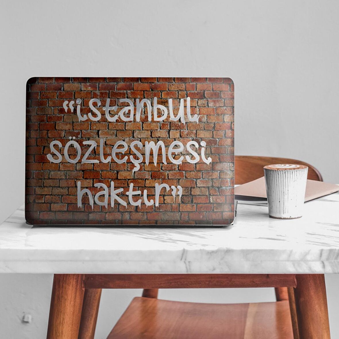 İstanbul Sözleşmesi Haktır-2 Notebook Sticker,Laptop sticker,Hp Sticker,Asus Sticker,15.6 inç Sticker