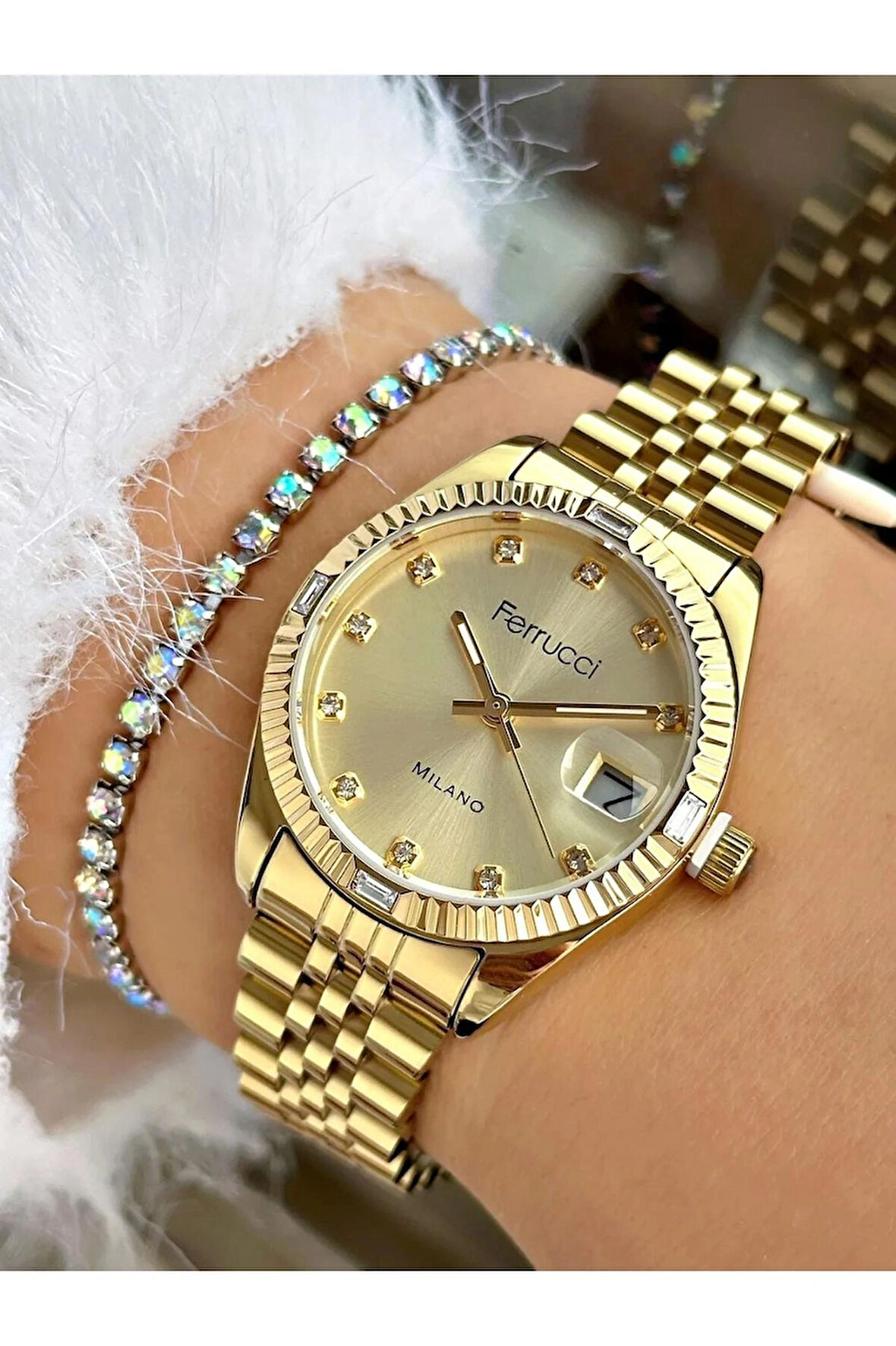 Ferrucci Taşlı Şık Kadran Takvimli Kadın Kol Saati+Bileklik Hediyeli