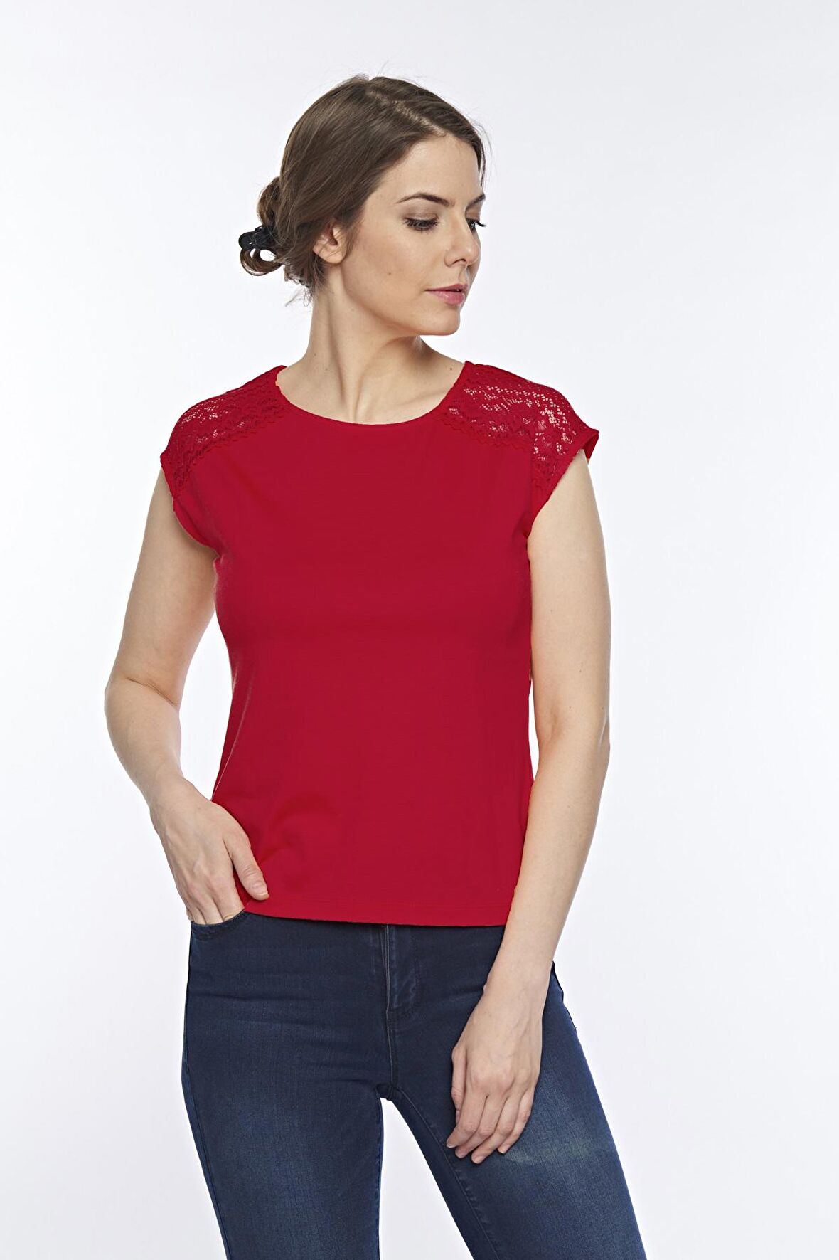 Kadın Pamuklu Modal Kolsuz Comfort Fi̇t Dantelli̇ Tişört Falu red - 2406