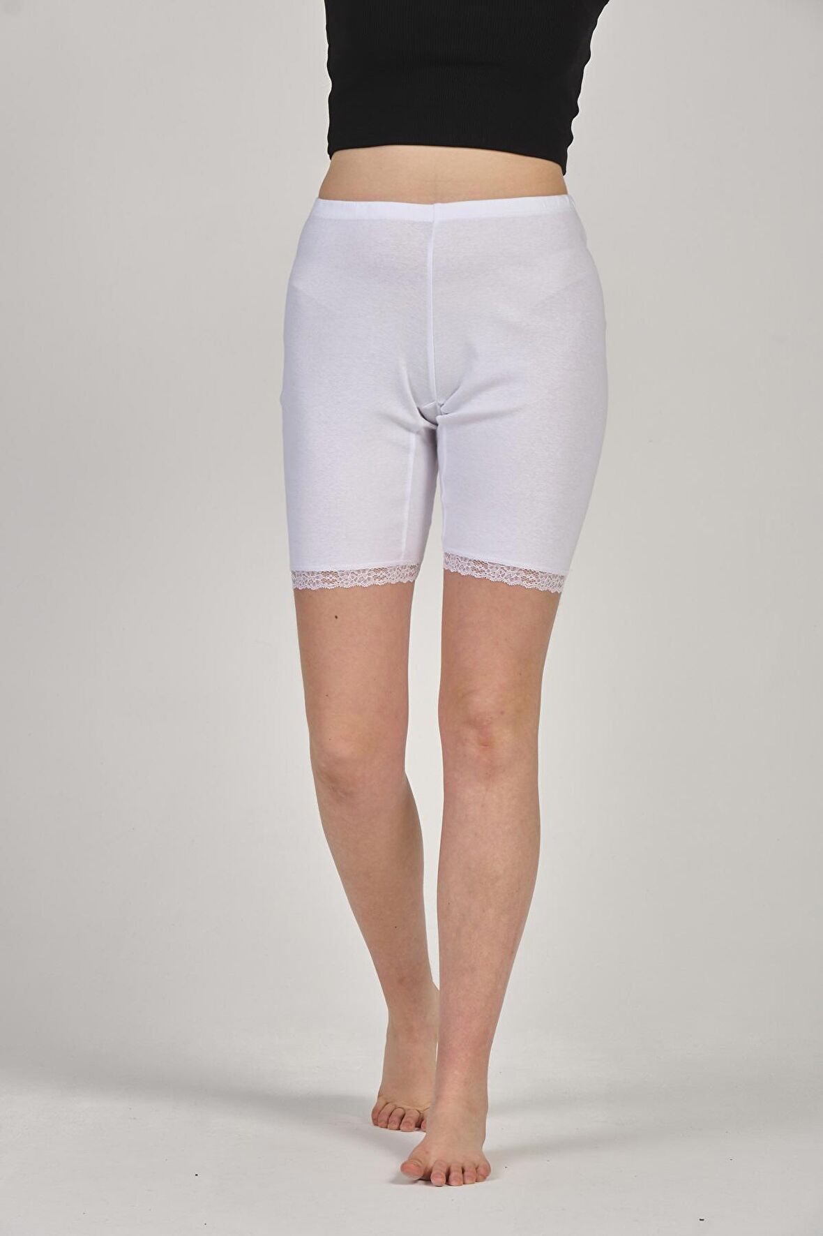 Kadın Pamuklu Ri̇bana Dantelli  Kısa Paçalı Alt - 3934