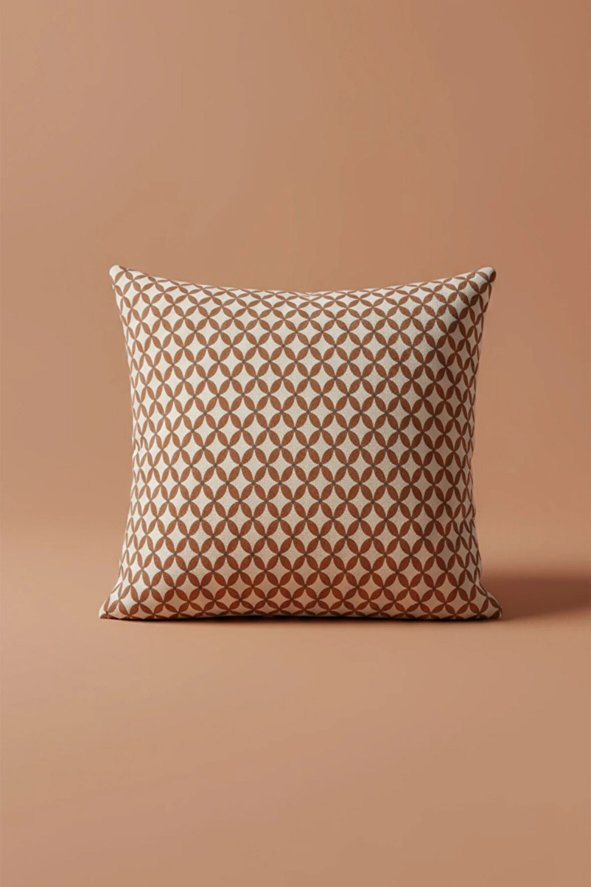 Velena Turuncu Geometrik Desenli Kırlent Kılıfı 45x45