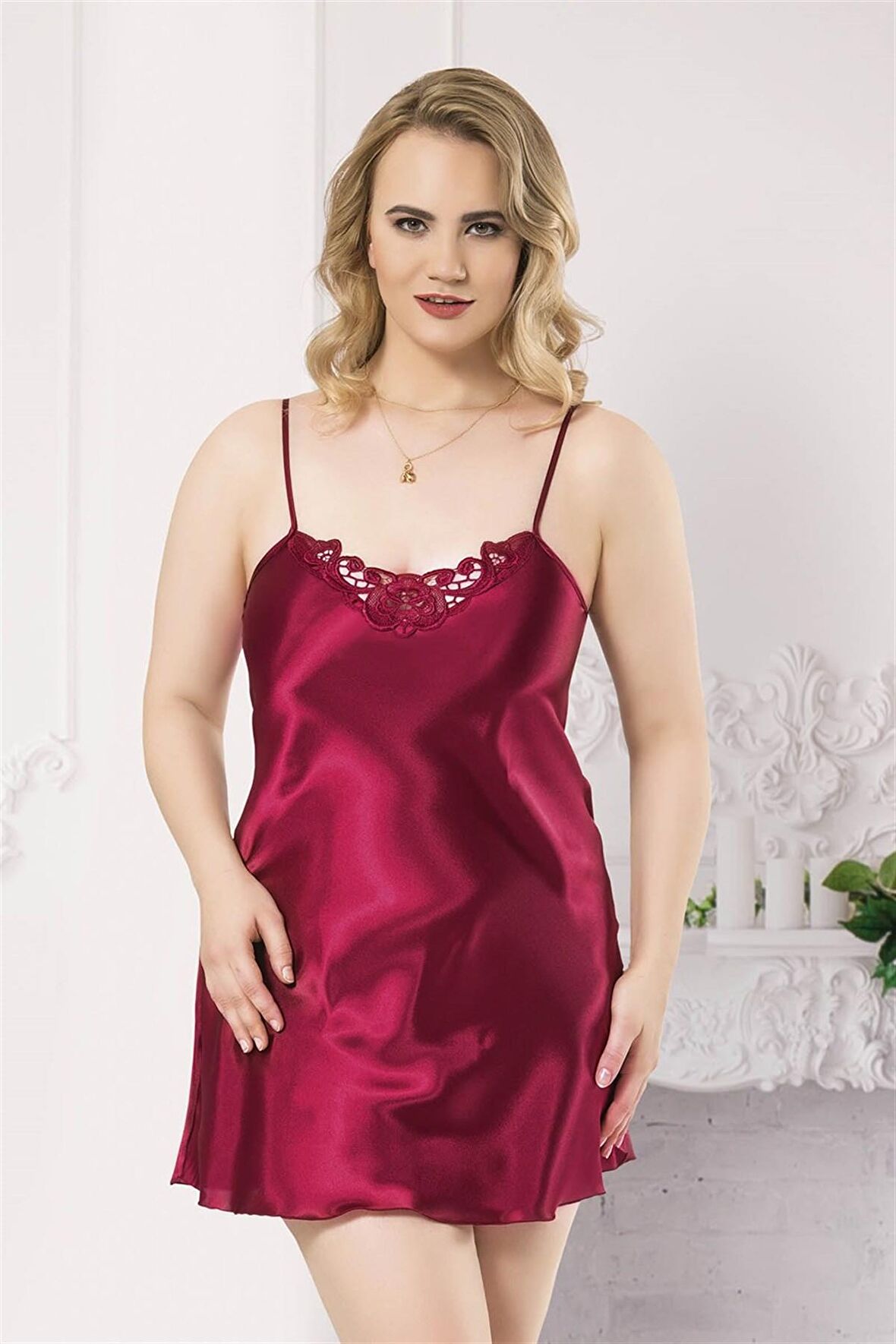 Aria's Closet Büyük Beden Bordo Kısa Saten Gecelik