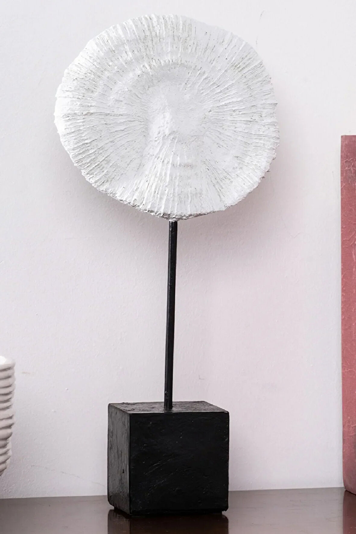 Karaca Home Eden Dekoratif Obje Beyaz