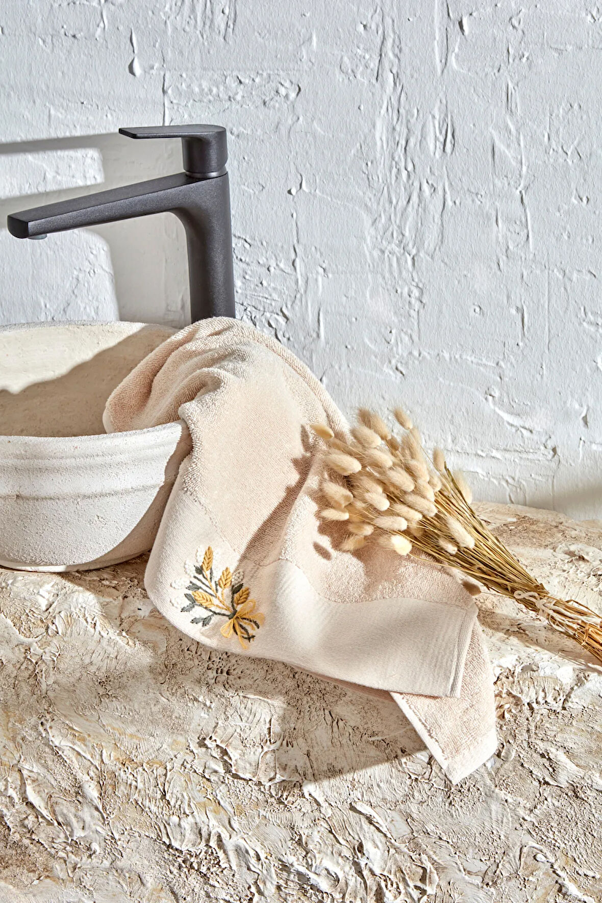 Karaca Home Comfort Touch Nakışlı %100 Pamuk Havlu Bej 30x50 Cm