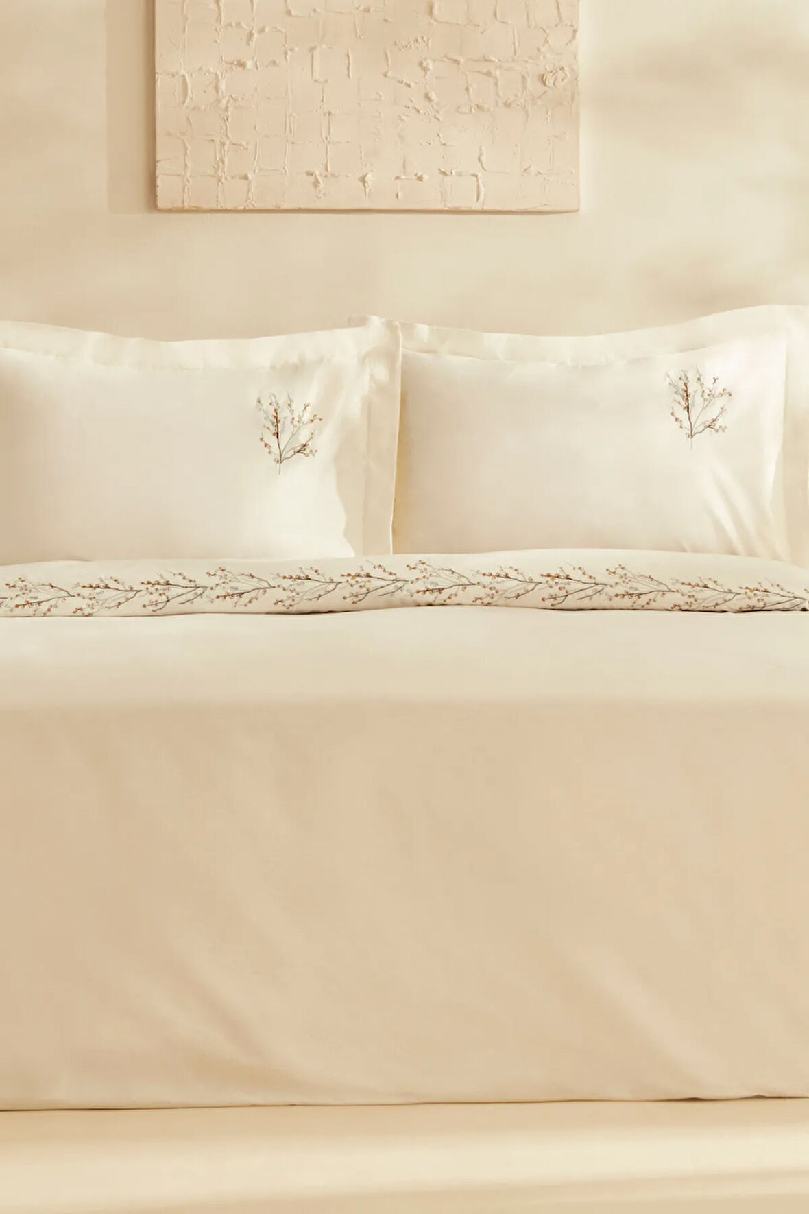 Karaca Home Dorado Çift Kişilik Nakışlı Nevresim Takımı Hardal