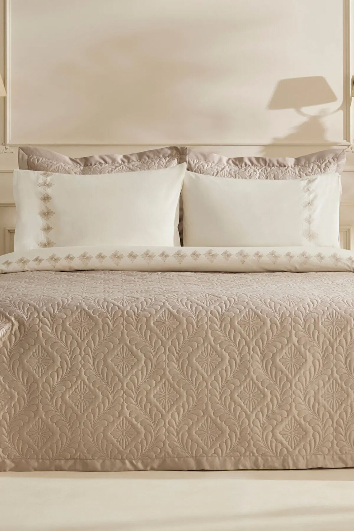 Karaca Home Glory Çift kişilik%100 Pamuk 7 Parça Düet Set Bej