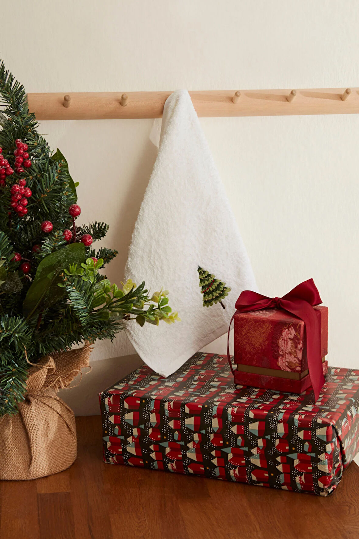 Karaca Home New Year Yılbaşı Çam %100 Pamuk El Havlusu Beyaz