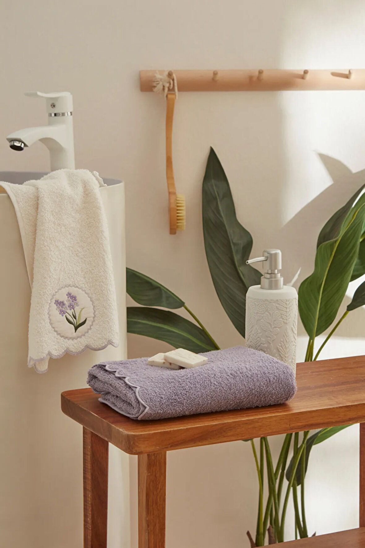 Karaca Home Lavender 2'li El Yüz Nakışlı Havlu Seti 