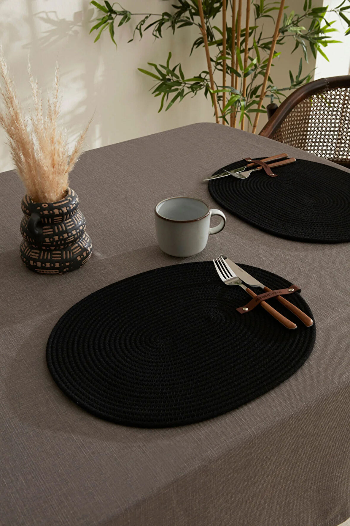 Karaca Home Carla Amerikan Servisi Siyah 40x32 cm