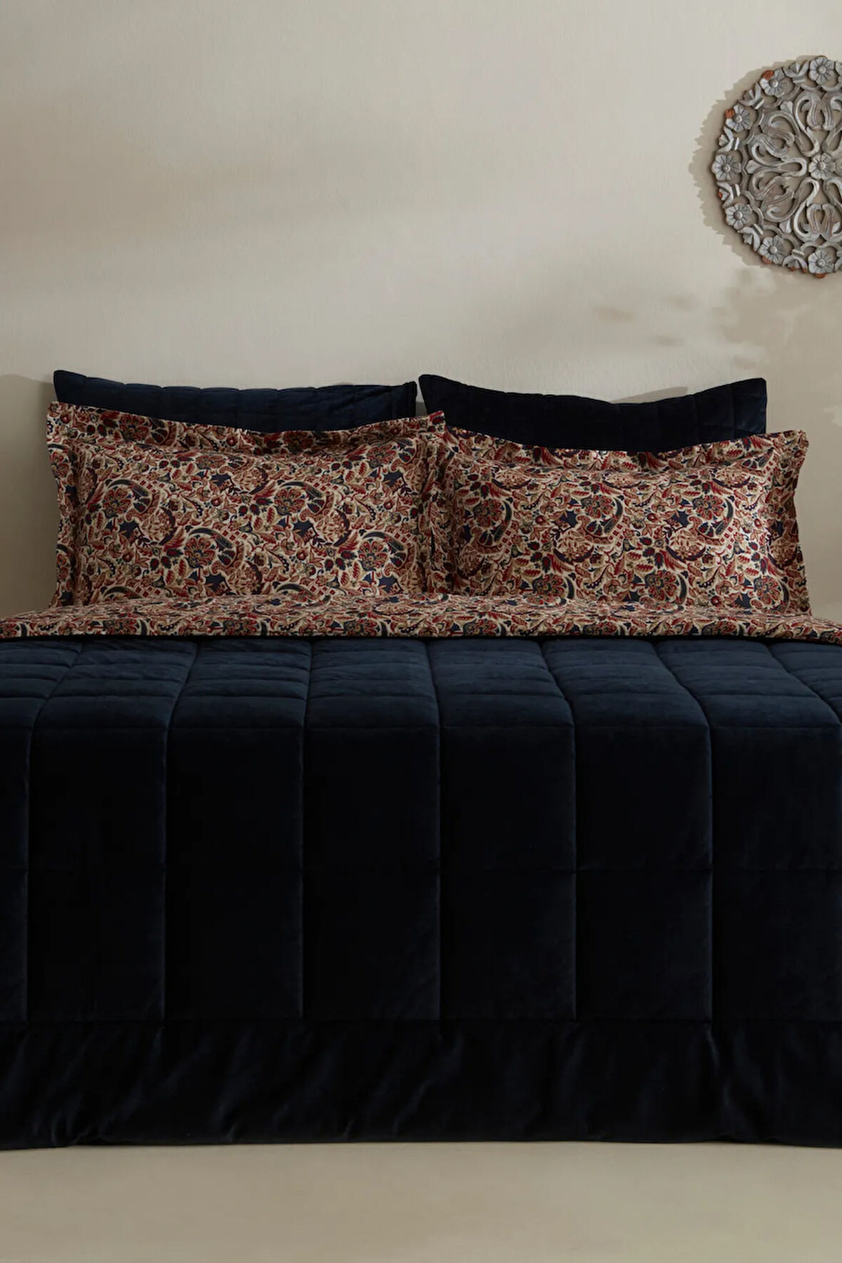 Karaca Home Cassie Luxury Çift Kişilik Comfort Set/Uyku Seti Lacivert