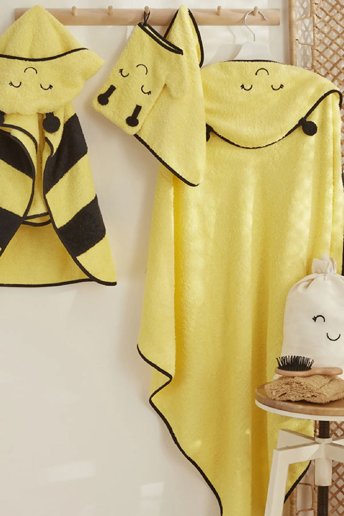 Karaca Home Bebek Little Bee Havlu Kundak Kese Set