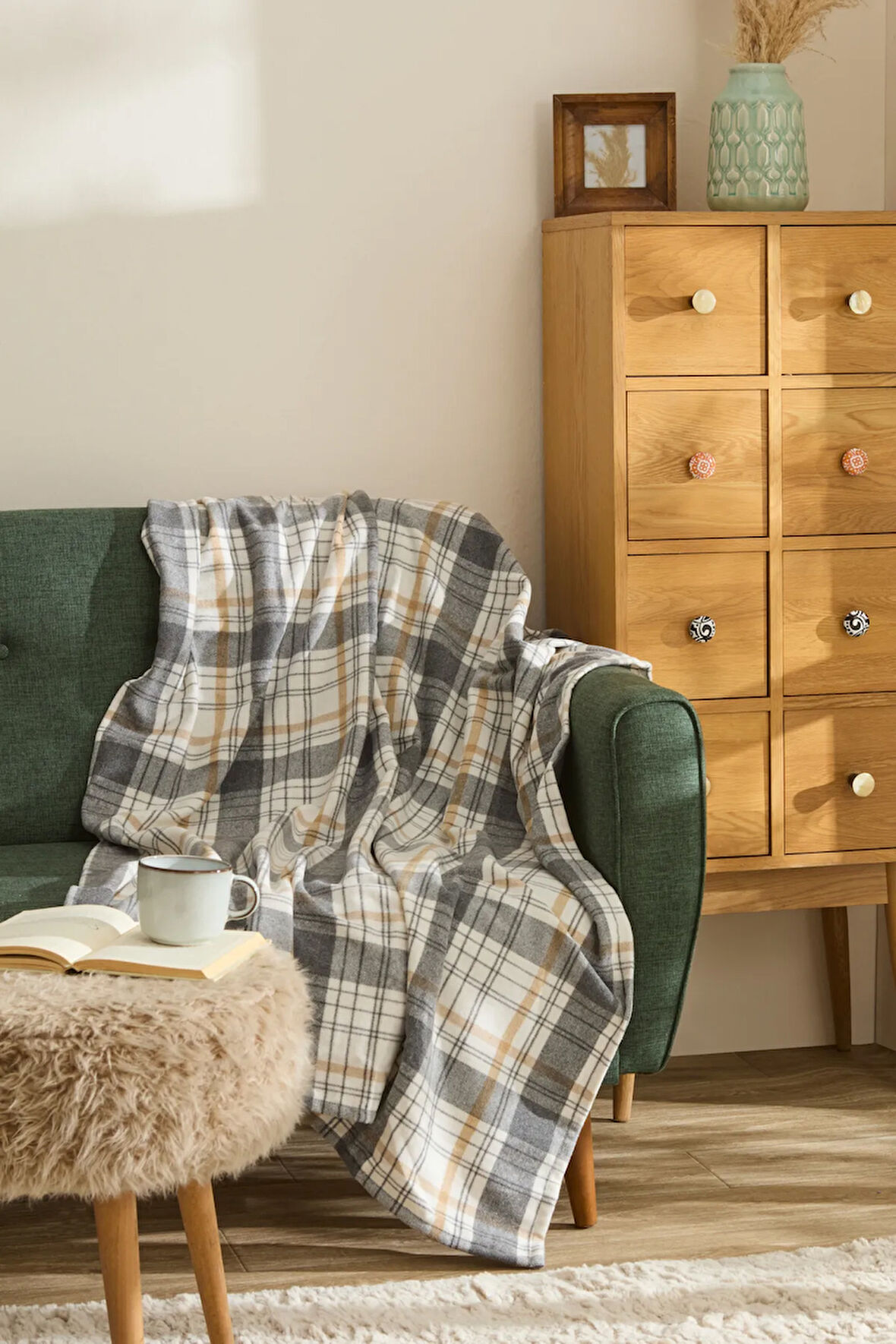 Karaca Home Flanel Throw Tv Battaniyesi Bej/Siyah