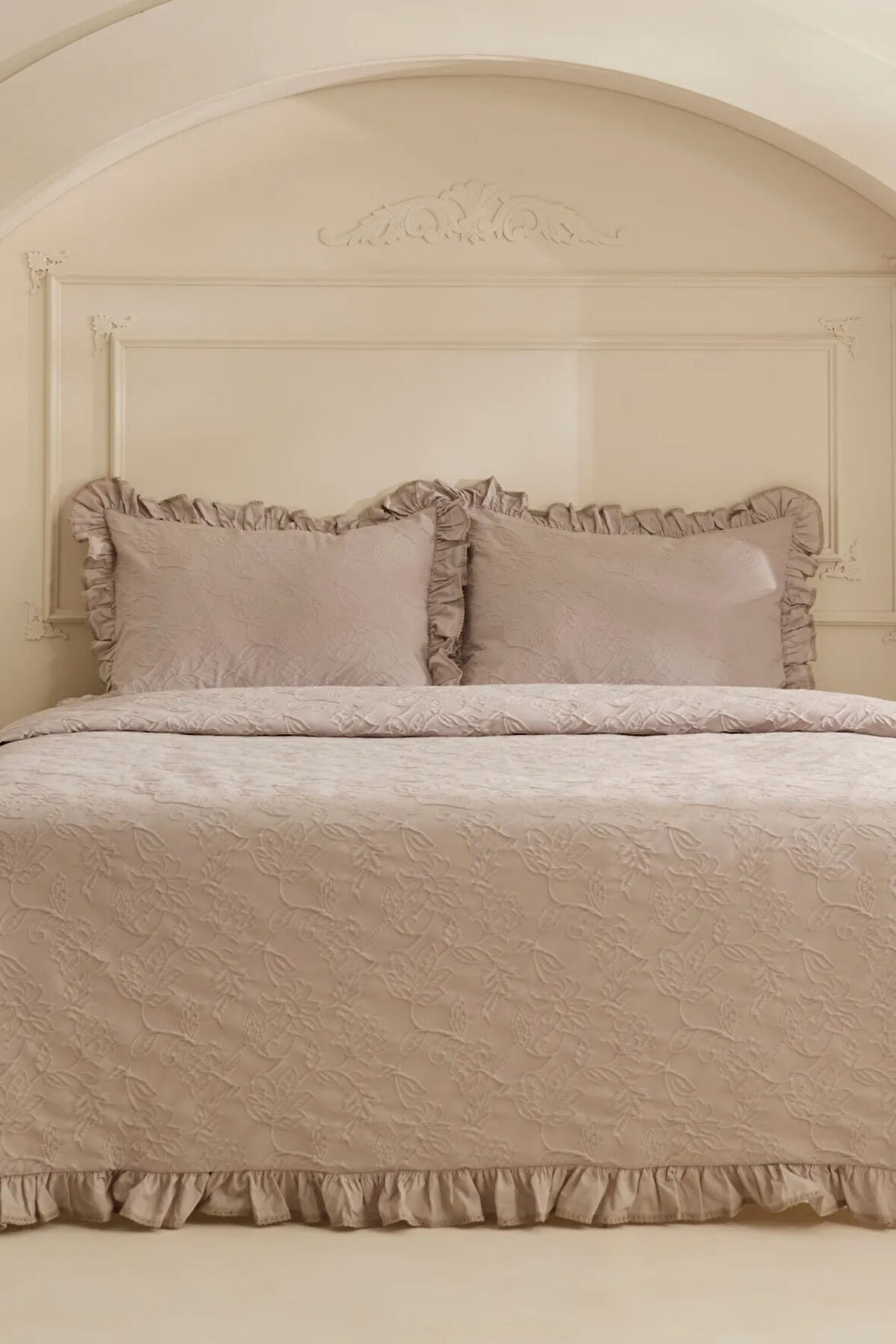 Karaca Home White Collection Tyra %100 Pamuk Çift Kişilik Yatak Örtüsü Bej
