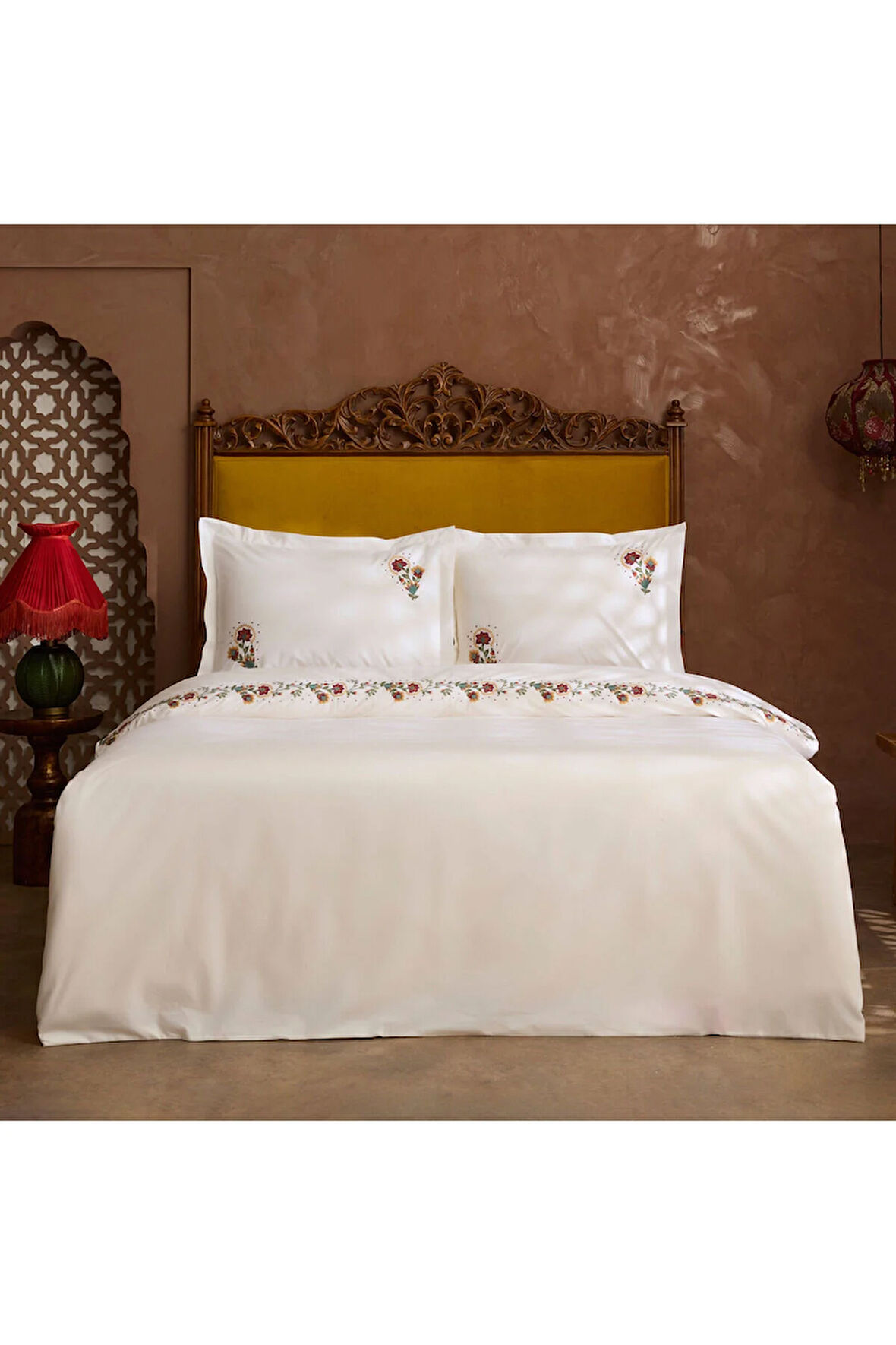 Karaca Home Dornel %100 Pamuk Nakışlı Çift Kişilik Nevresim Takımı Beyaz