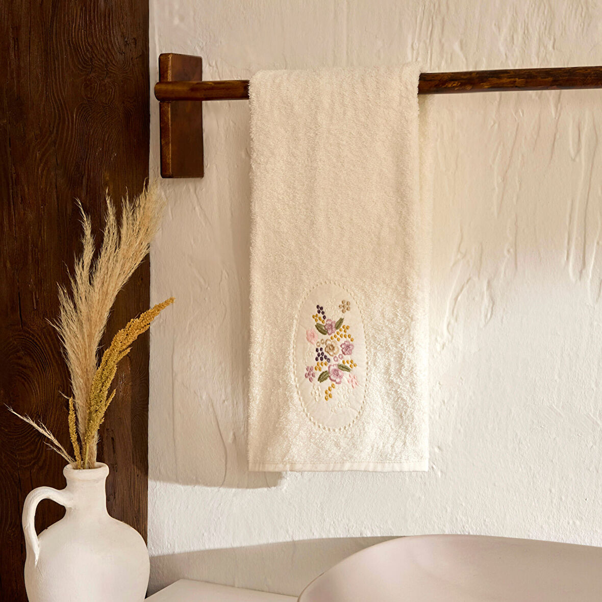 Karaca Home Artisan Coneflower %100 Pamuk El Havlusu Ekru 50x90 cm