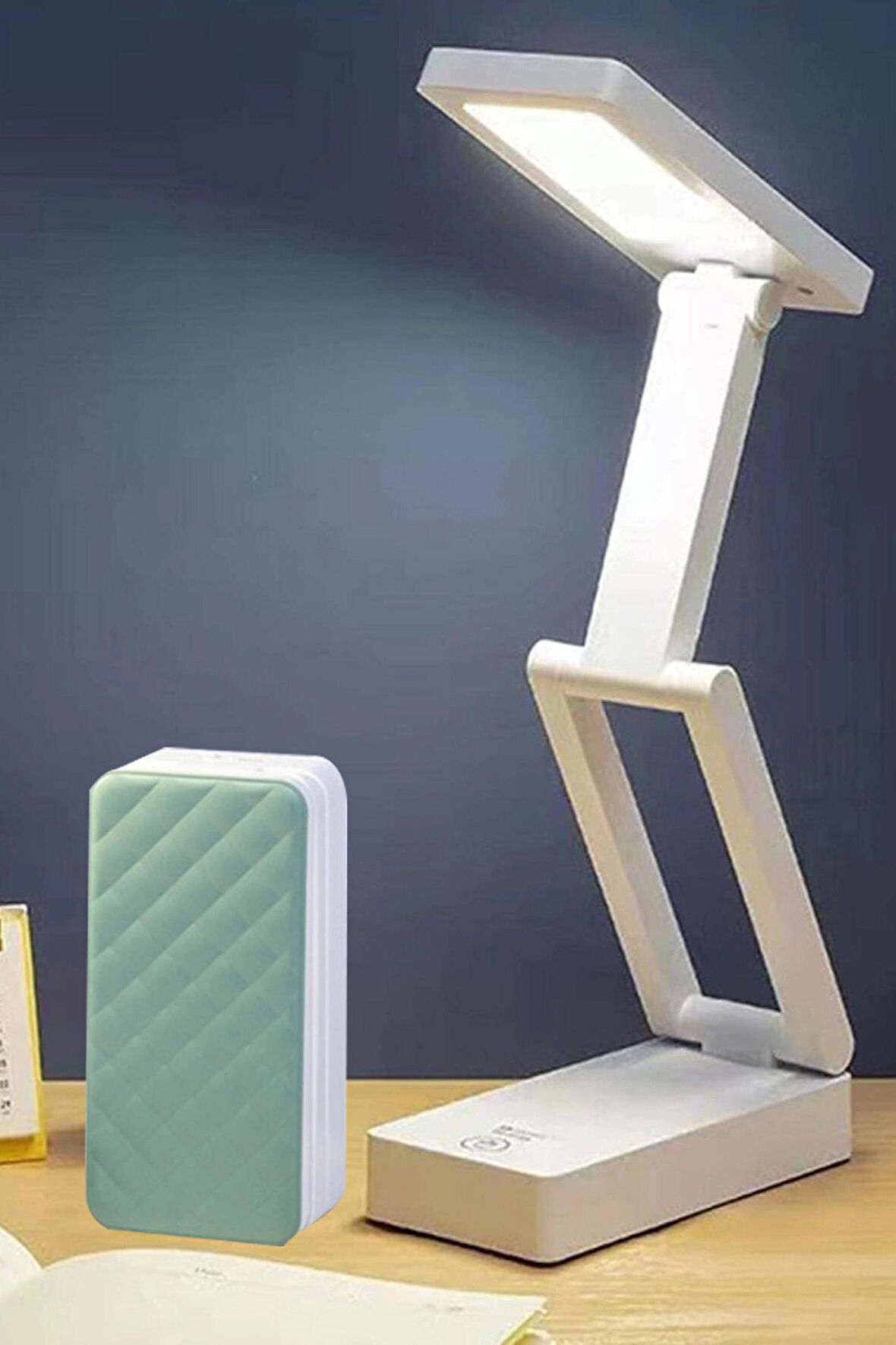 Greentech Masaüstü Şarjlı Katlanabilir Portatif LED Aydınlatma / GT-CL11G